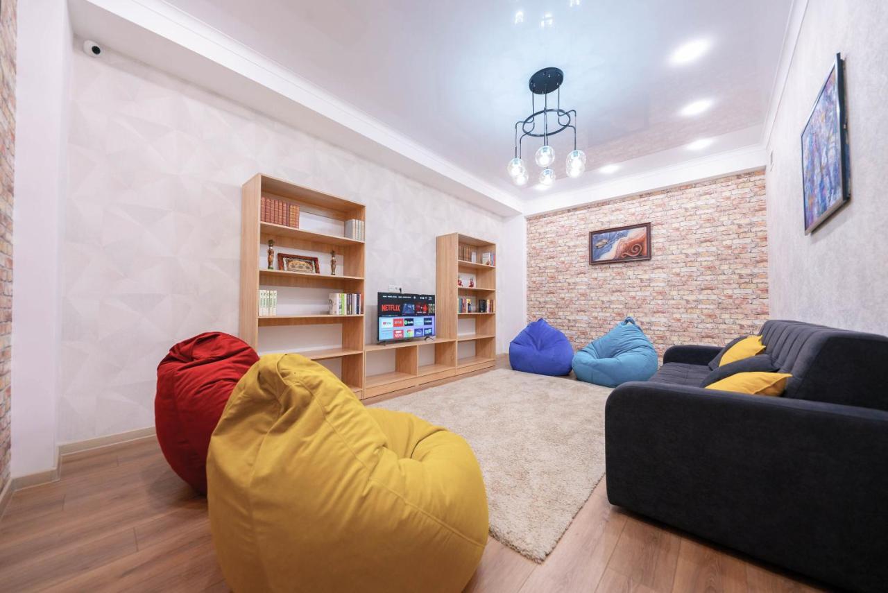 Kaganat Hostel 비슈케크 외부 사진
